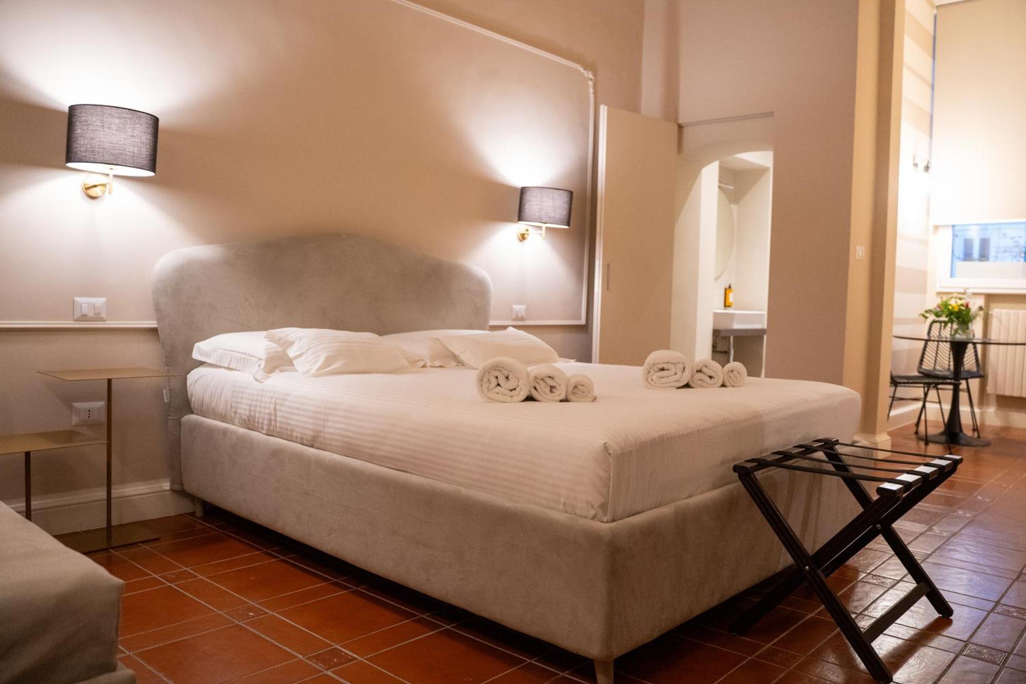 Casa Almika Principe Amedeo Hotel Bari Exterior photo